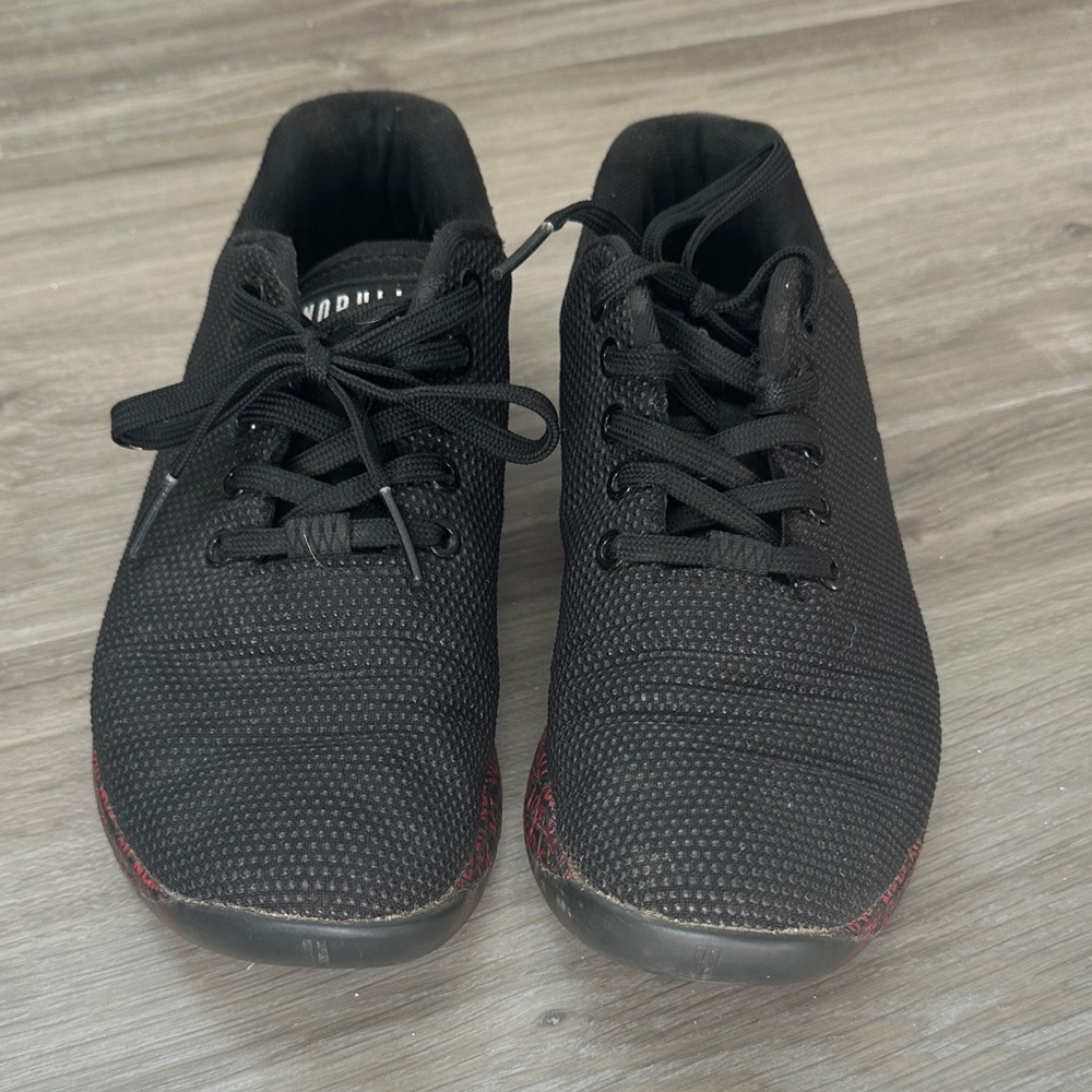 NOBULL Black and Red women's Sneakers All You Need Is Love